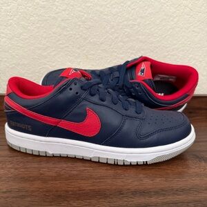 Nike Dunk Low ID (Men’s 6/Women’s 8) New England Patriots 2014 NFL 535082-901